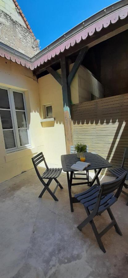 Riva Lodge Saint-Aignan  Bagian luar foto